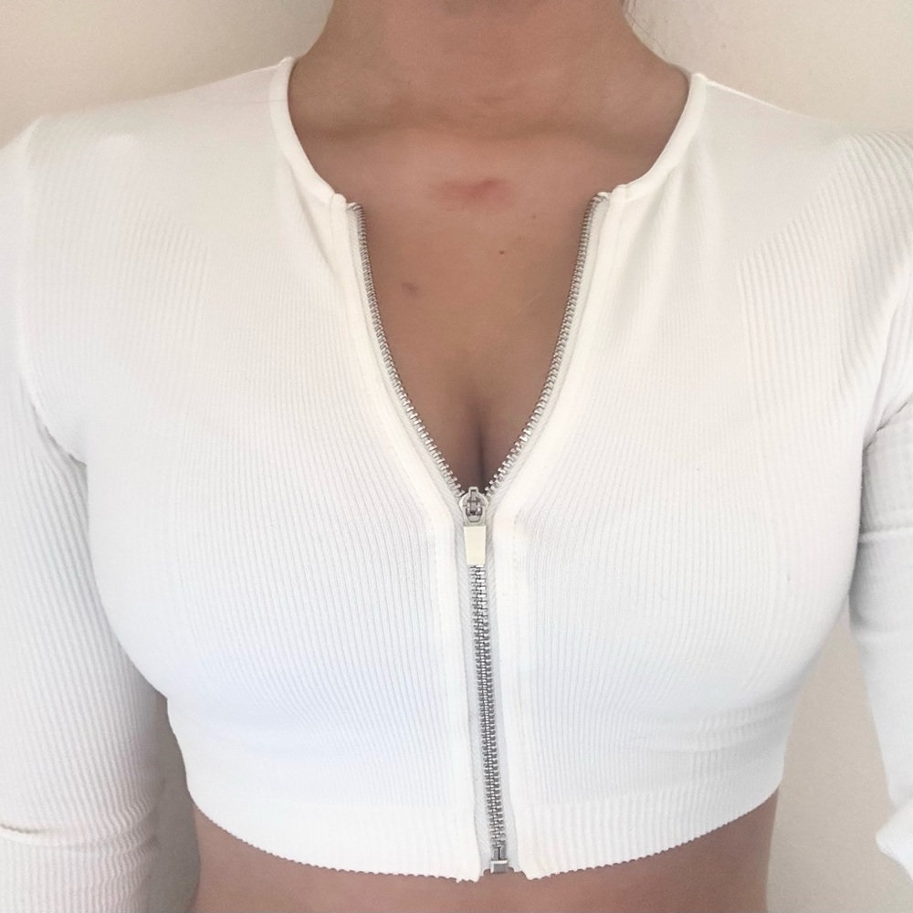 White Zippered Ribbed Crop Top